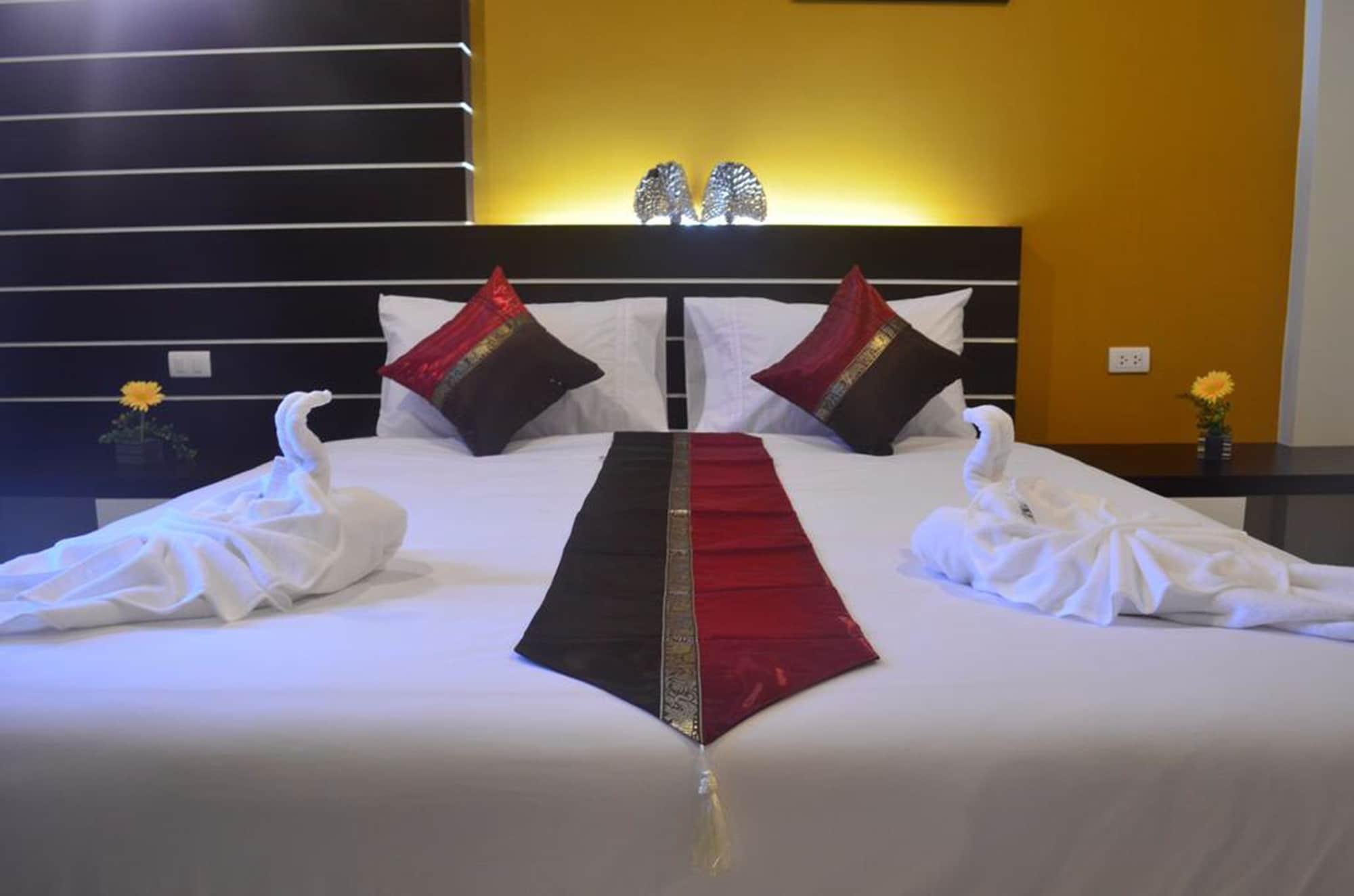 Chalong Boutique Inn Bagian luar foto