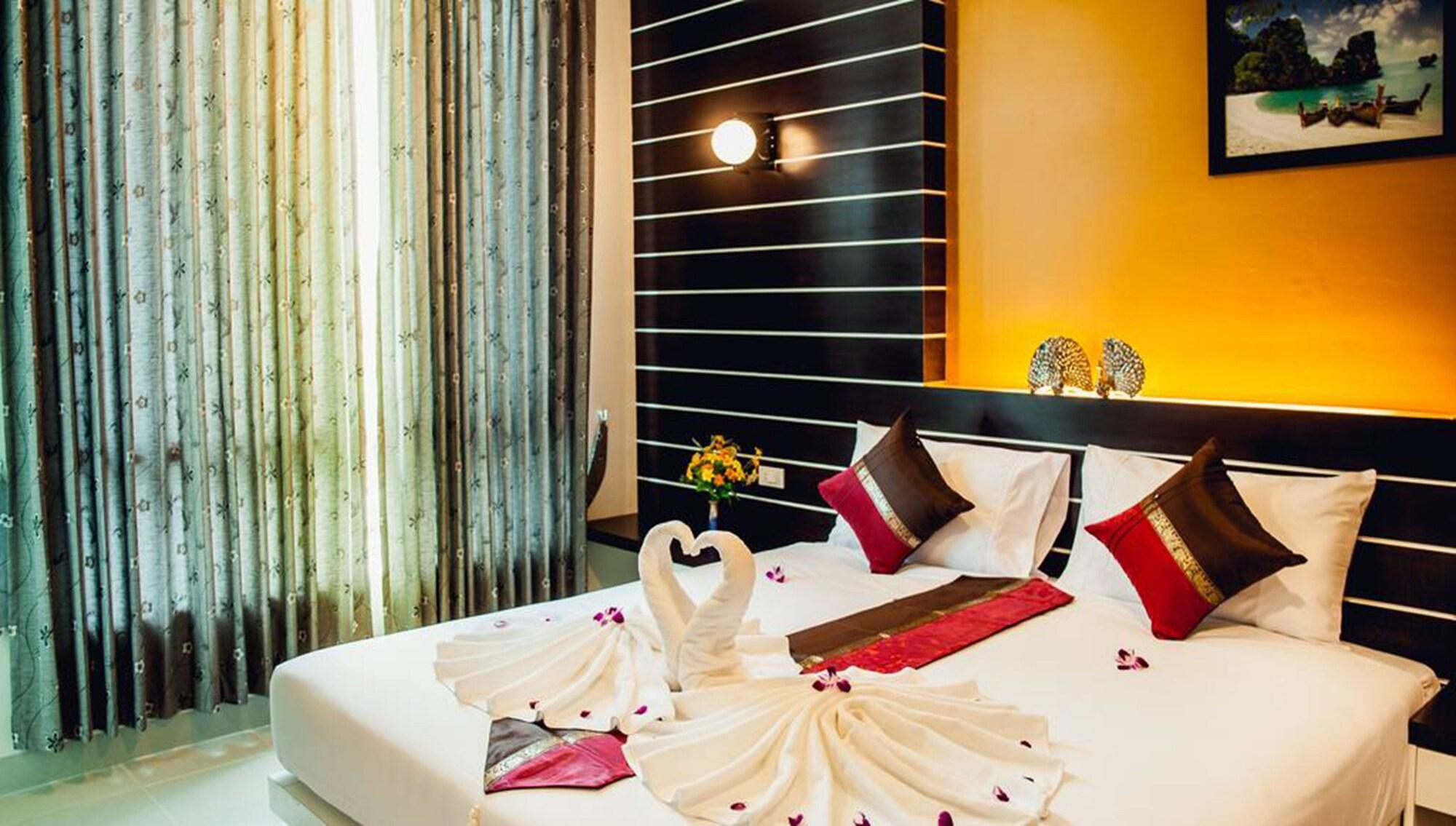 Chalong Boutique Inn Bagian luar foto