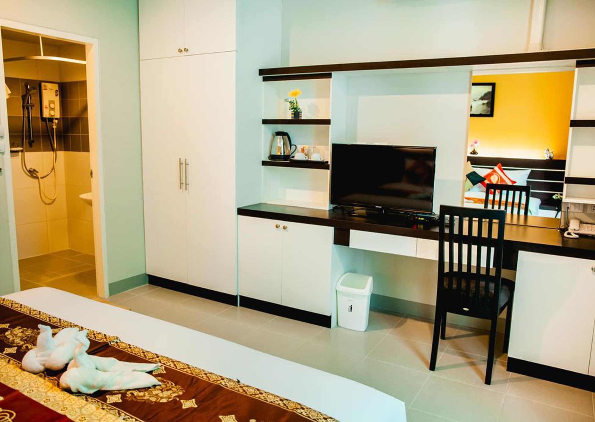 Chalong Boutique Inn Bagian luar foto