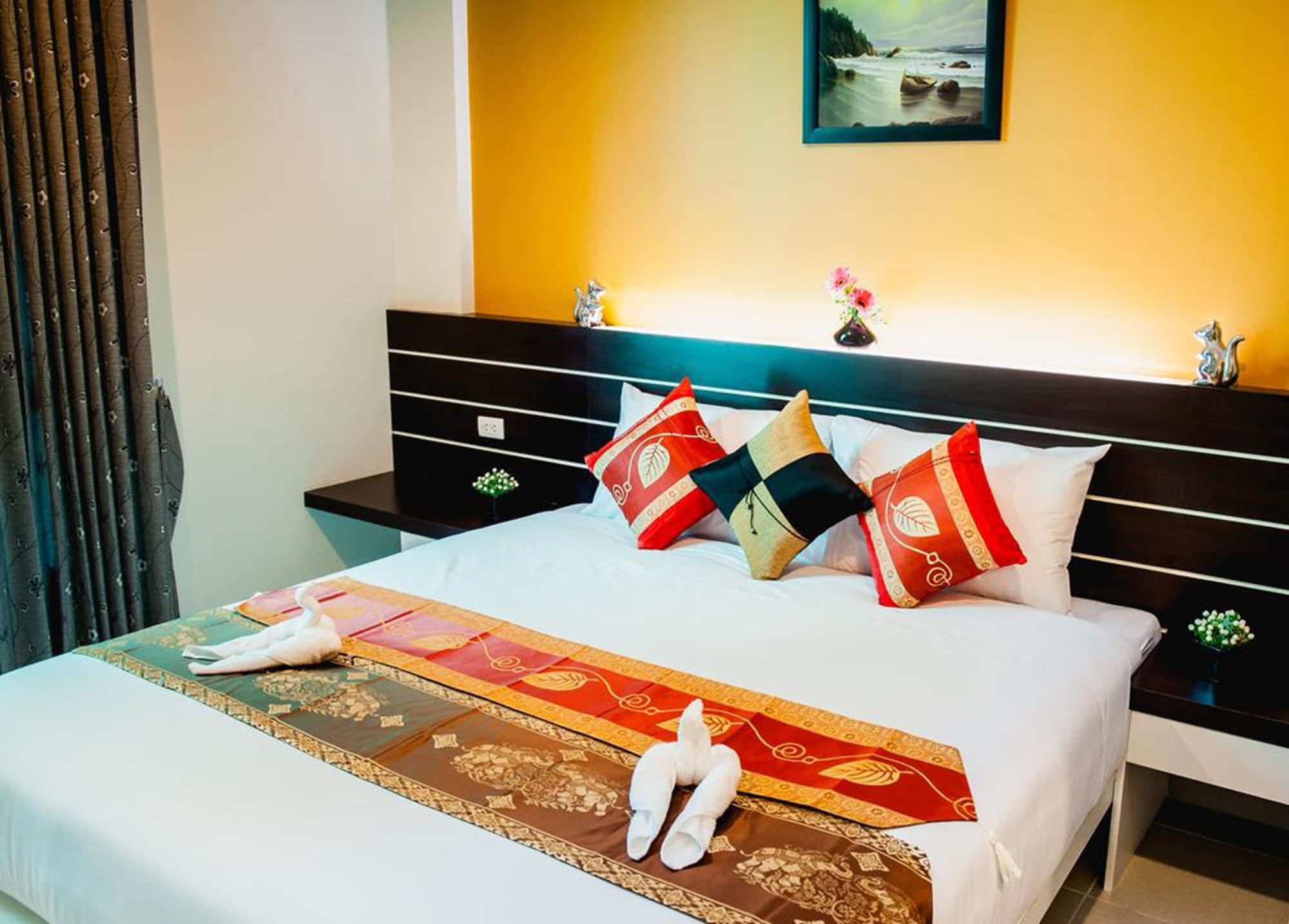 Chalong Boutique Inn Bagian luar foto