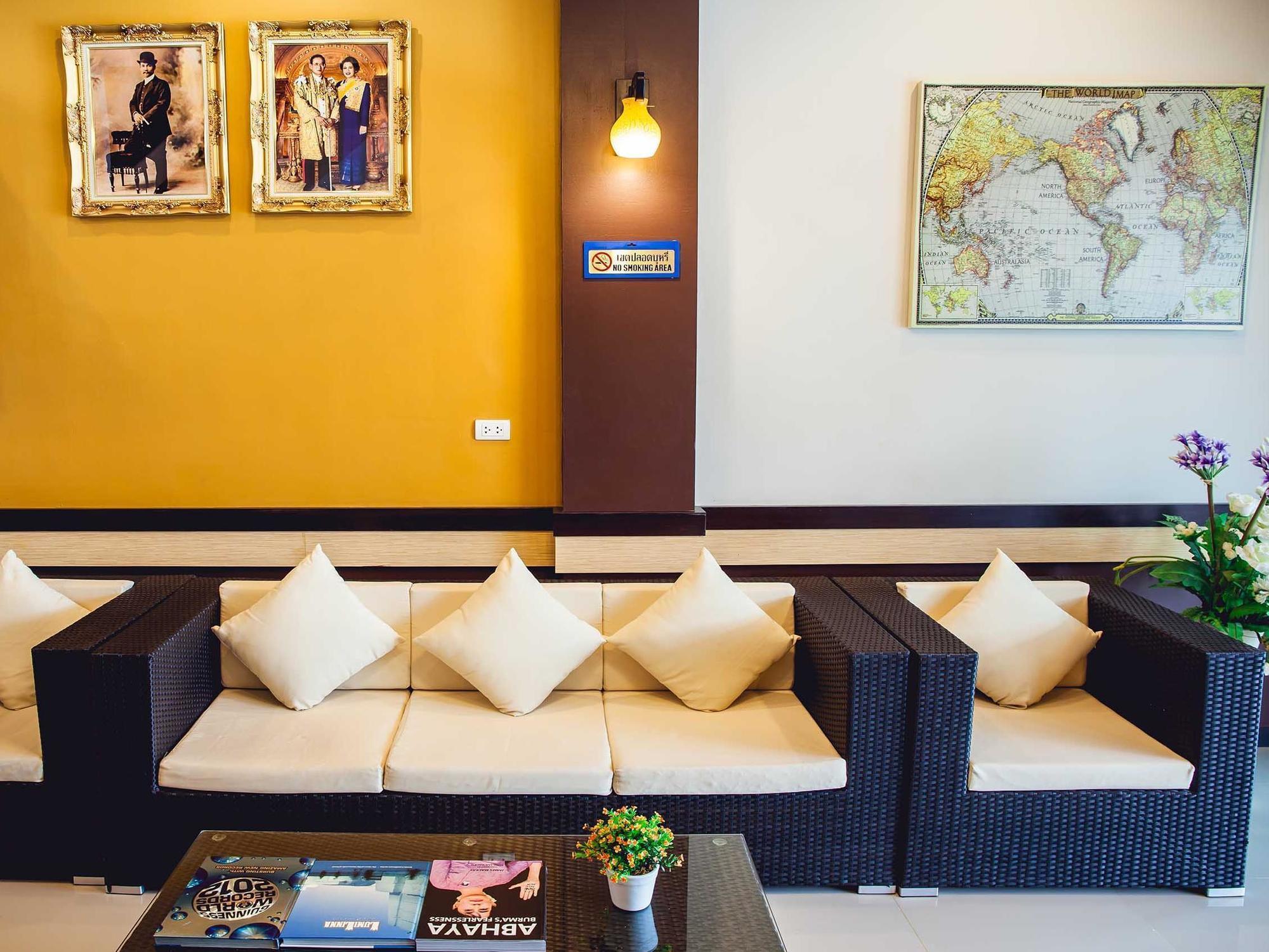 Chalong Boutique Inn Bagian luar foto