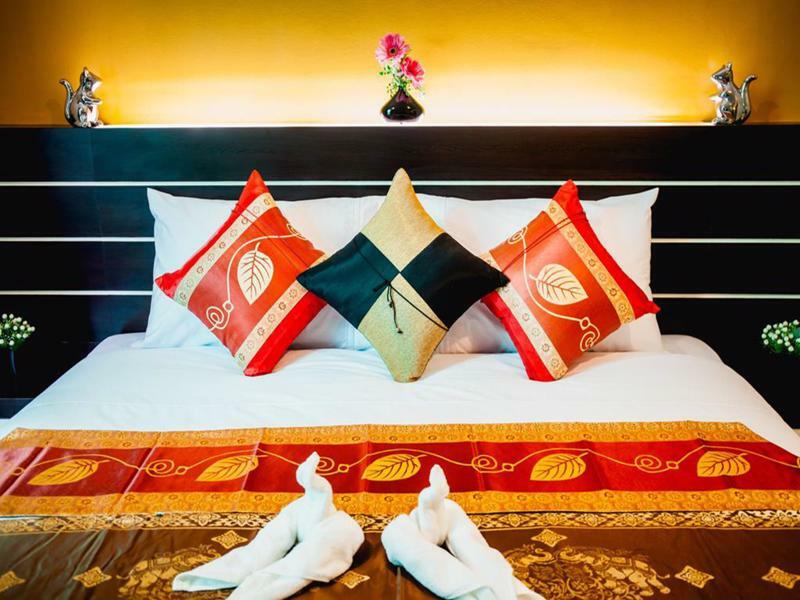 Chalong Boutique Inn Bagian luar foto